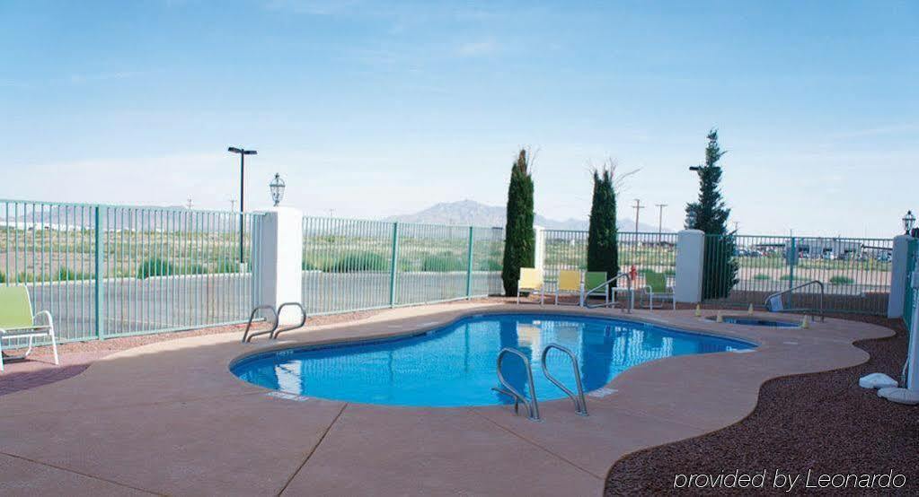 La Quinta By Wyndham Deming Hotel Exterior photo
